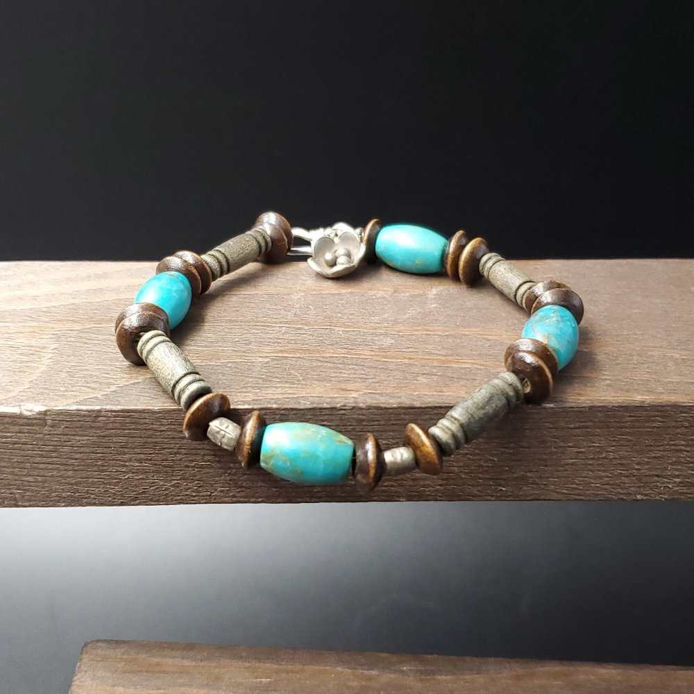8 Inch Sterling Silver Wood And Blue Stones Bracelet